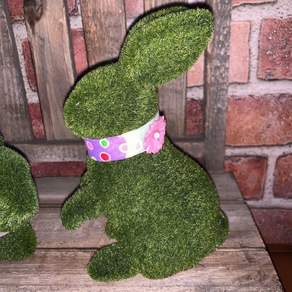 Moss Bunnies tiered tray spring Easter farmhouse decor - Picture 3 of 5